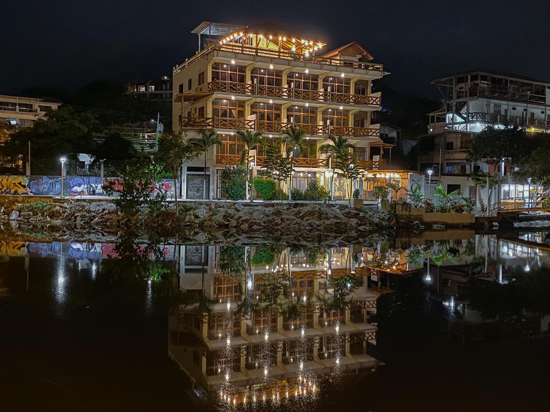 Hotel Sol Y Playa Montañita Esterno foto
