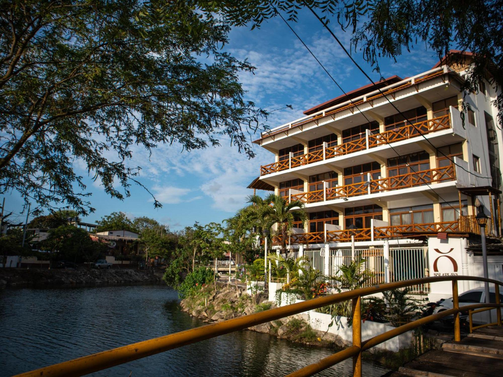 Hotel Sol Y Playa Montañita Esterno foto
