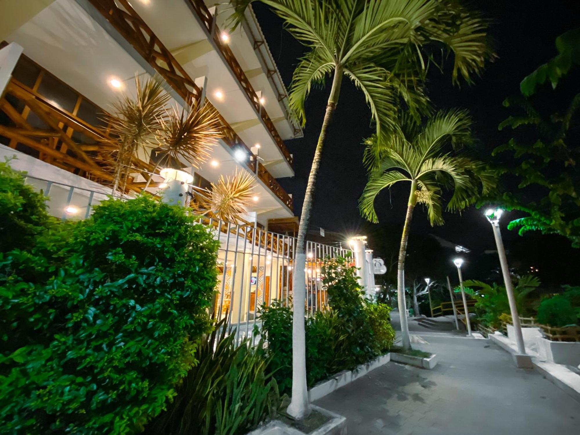 Hotel Sol Y Playa Montañita Esterno foto